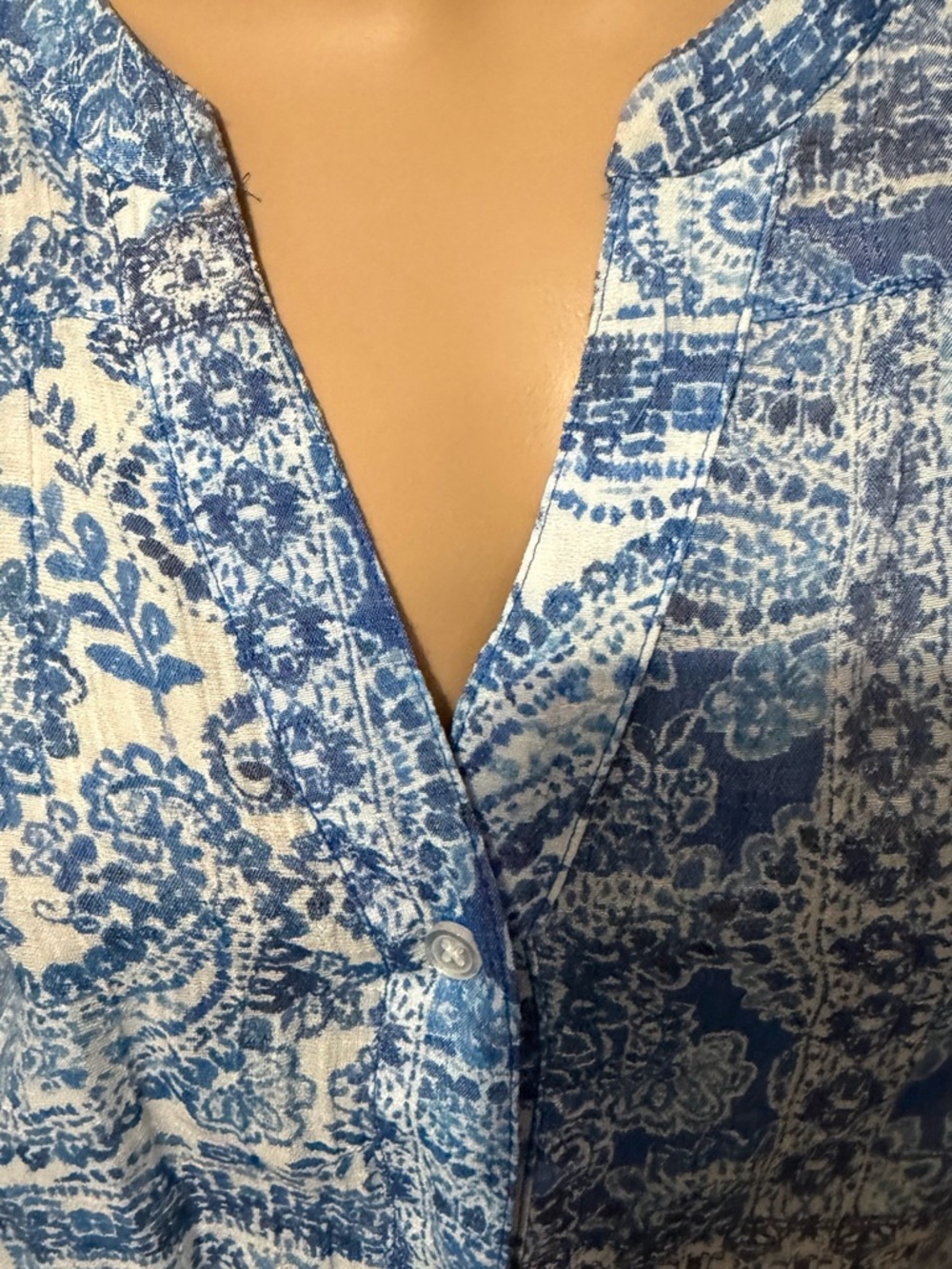 Zac & Rachel Blue Paisley Button-Front Tunic - Picture 2 of 4